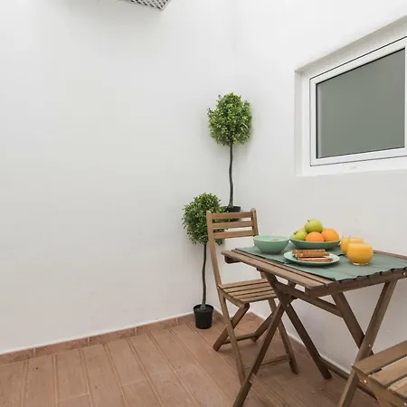 Apartamento Principe Real: Elegant Flat With Terrace