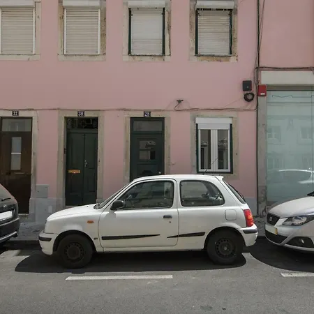 Principe Real: Elegant Flat With Terrace Lisboa